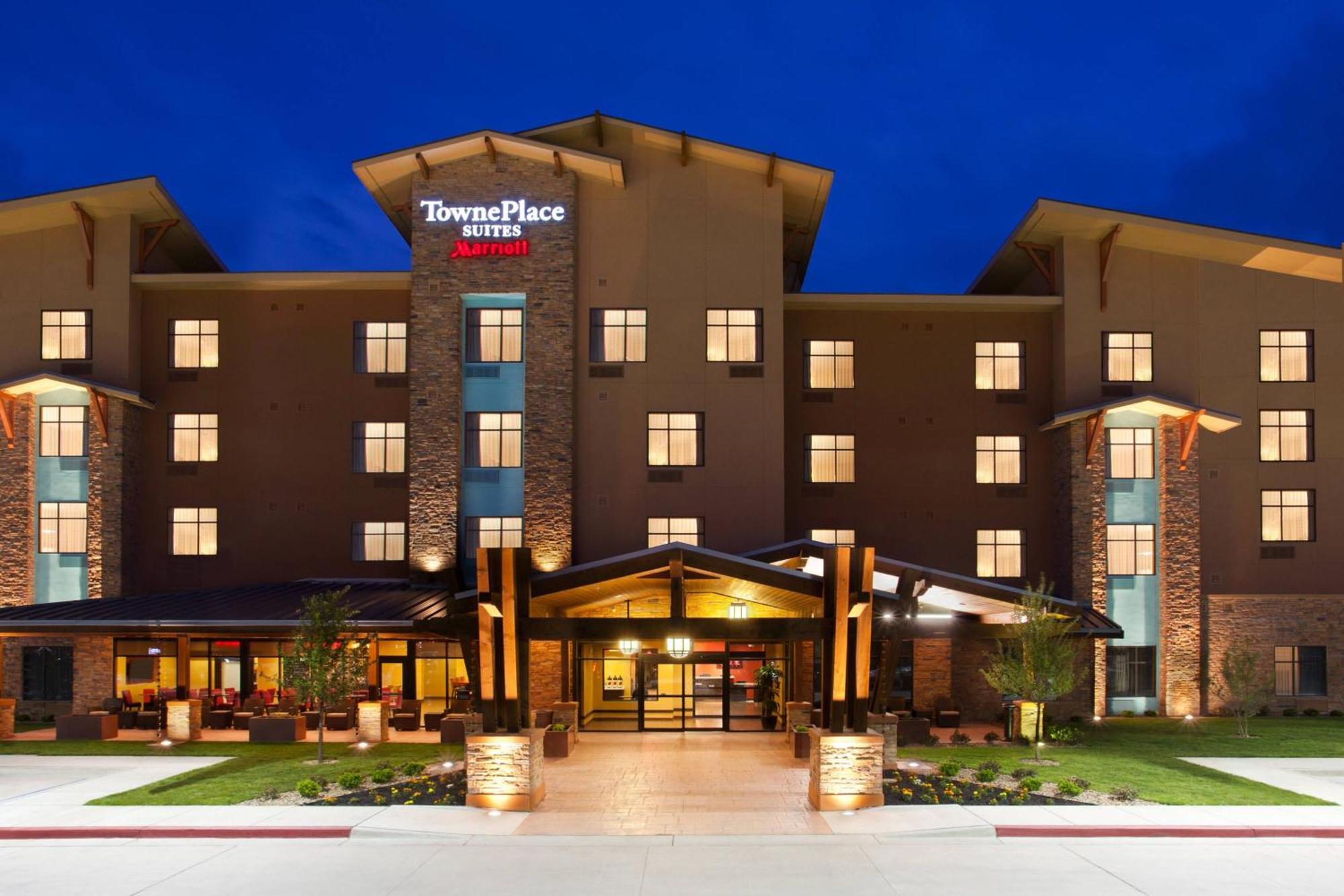 Towneplace Suites By Marriott Carlsbad Exterior photo