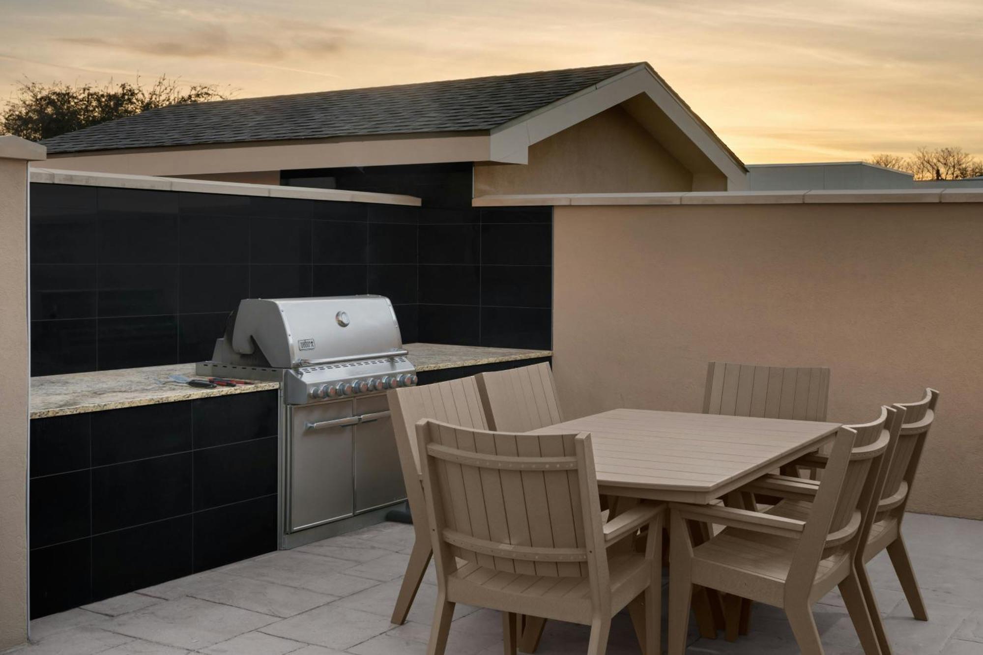Towneplace Suites By Marriott Carlsbad Exterior photo