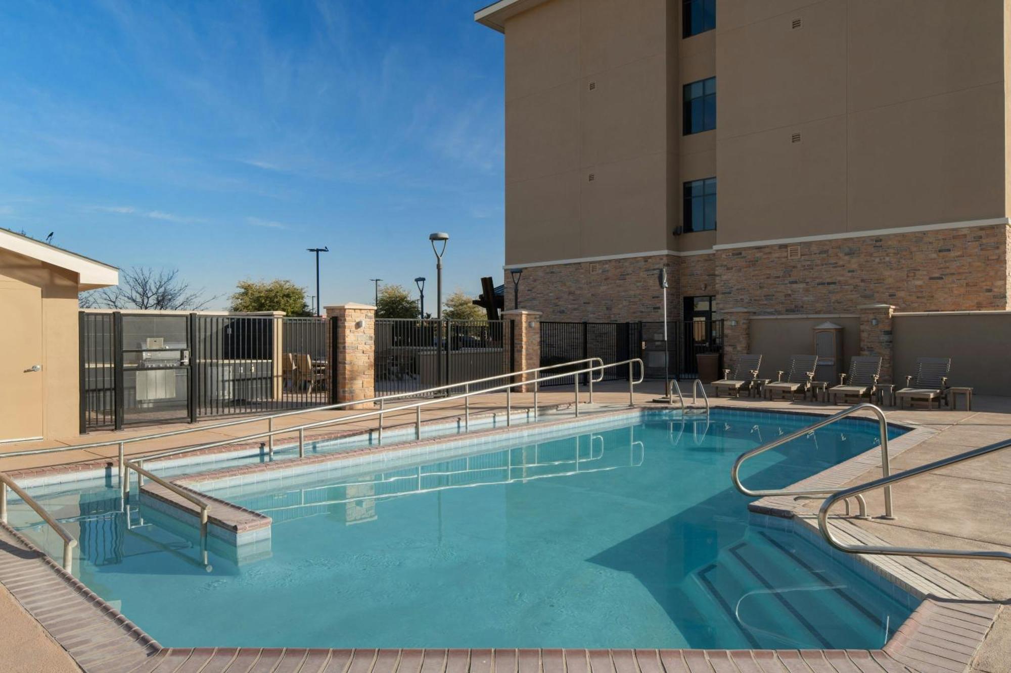 Towneplace Suites By Marriott Carlsbad Exterior photo
