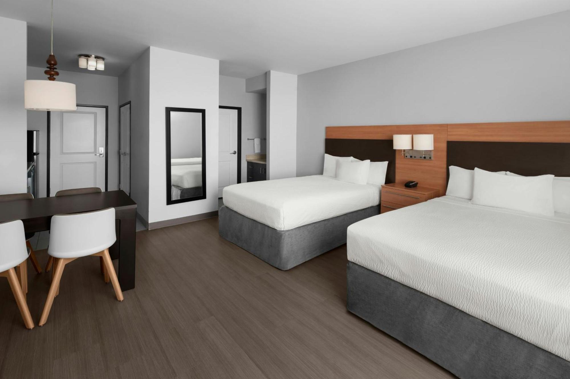 Towneplace Suites By Marriott Carlsbad Exterior photo