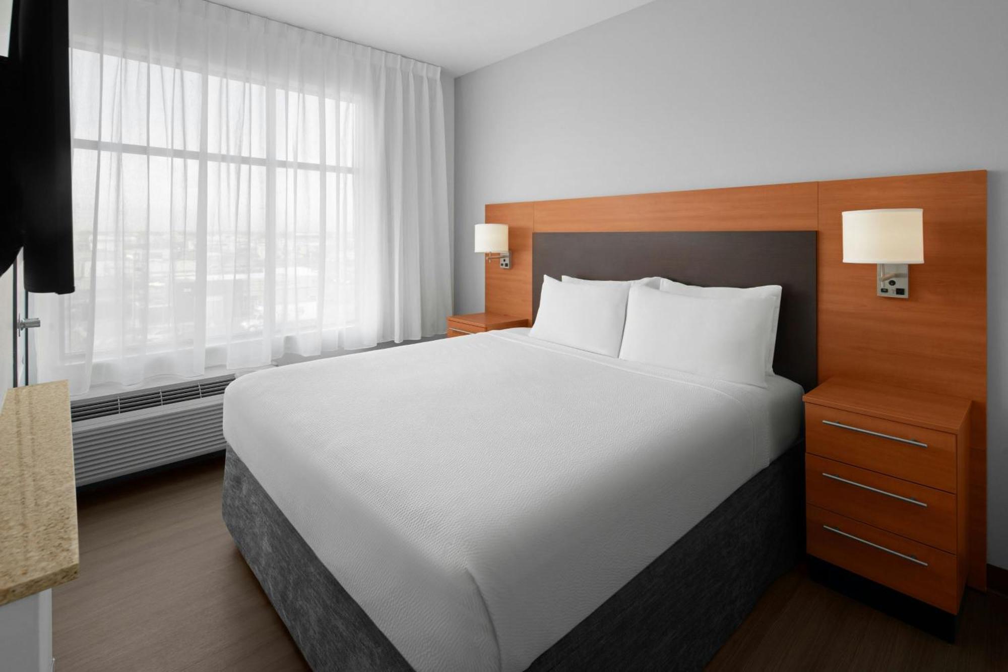 Towneplace Suites By Marriott Carlsbad Exterior photo